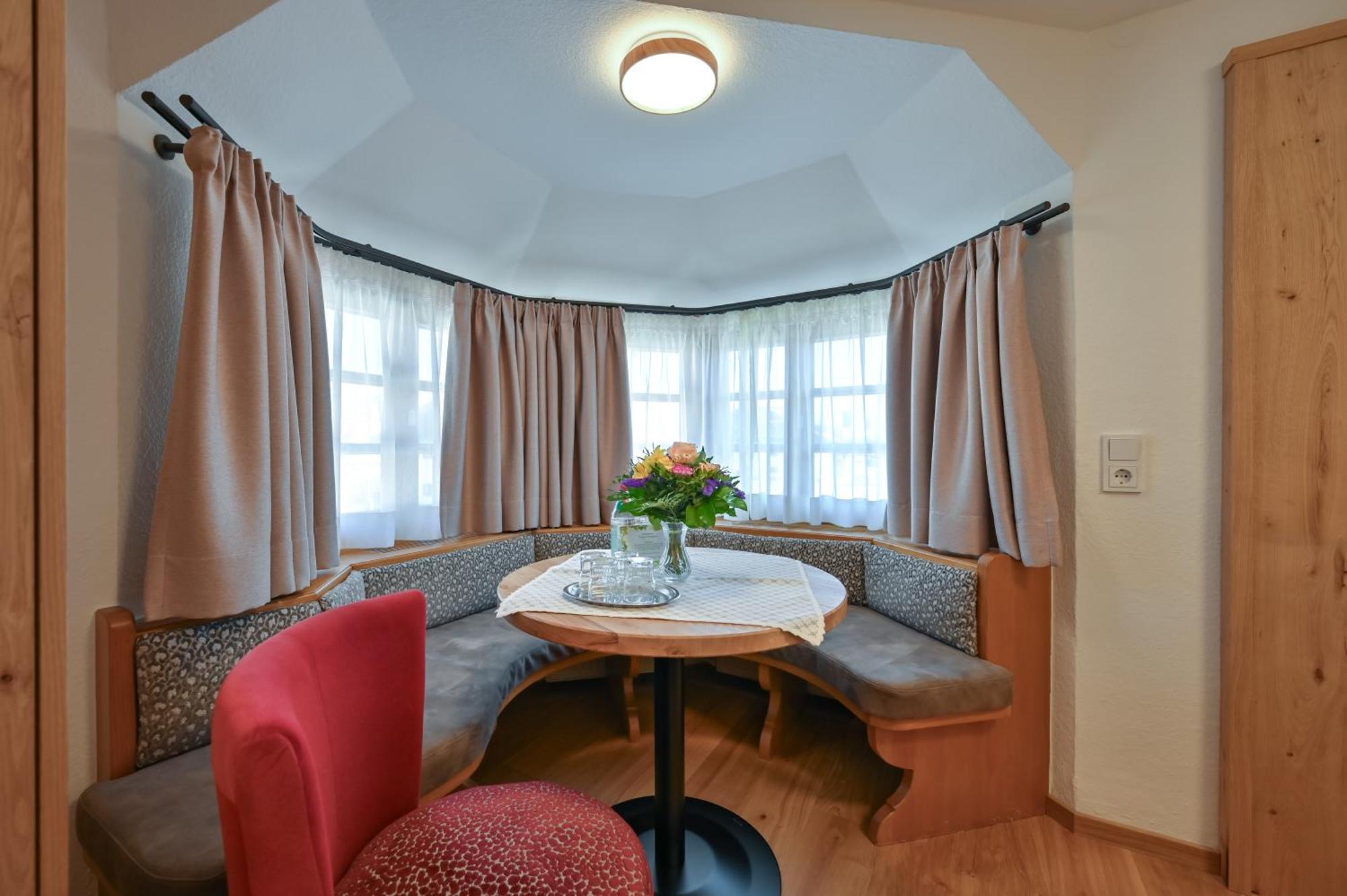 Hotel Weinbauer Schwangau Ngoại thất bức ảnh